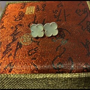 Italian Silver Lucky Clover Earrings 🍀 | Elegant & Minimal